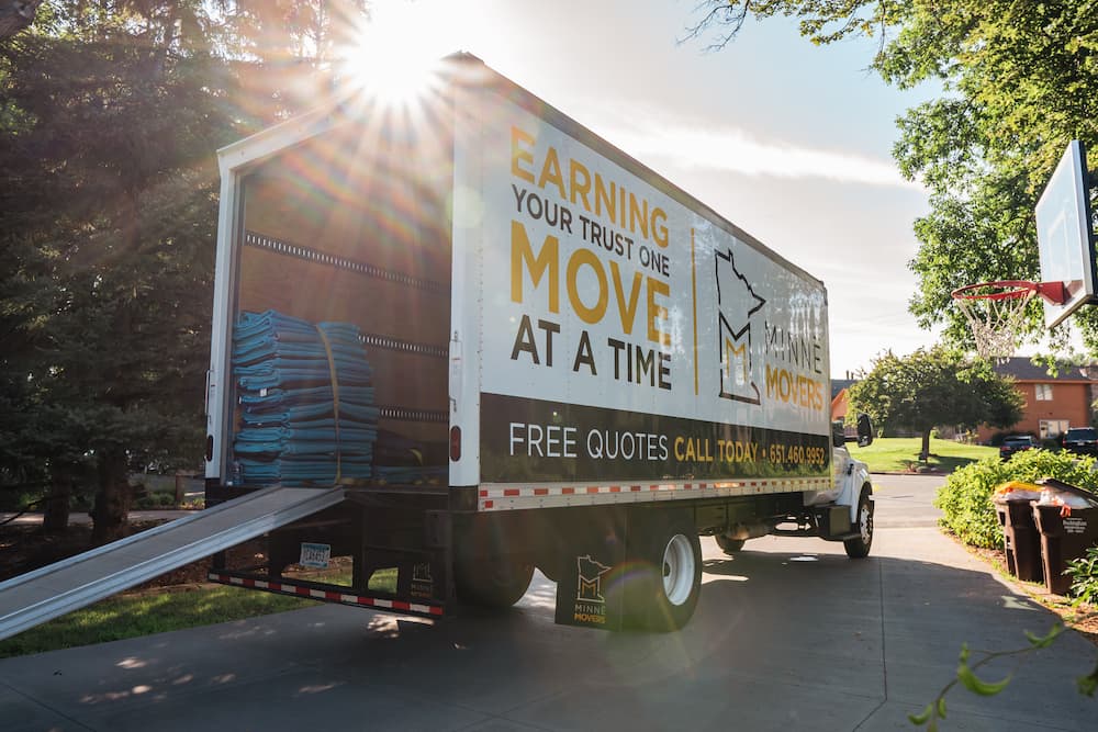 #1 Rated Moving Company Minne Movers truck posted up for a residential move.