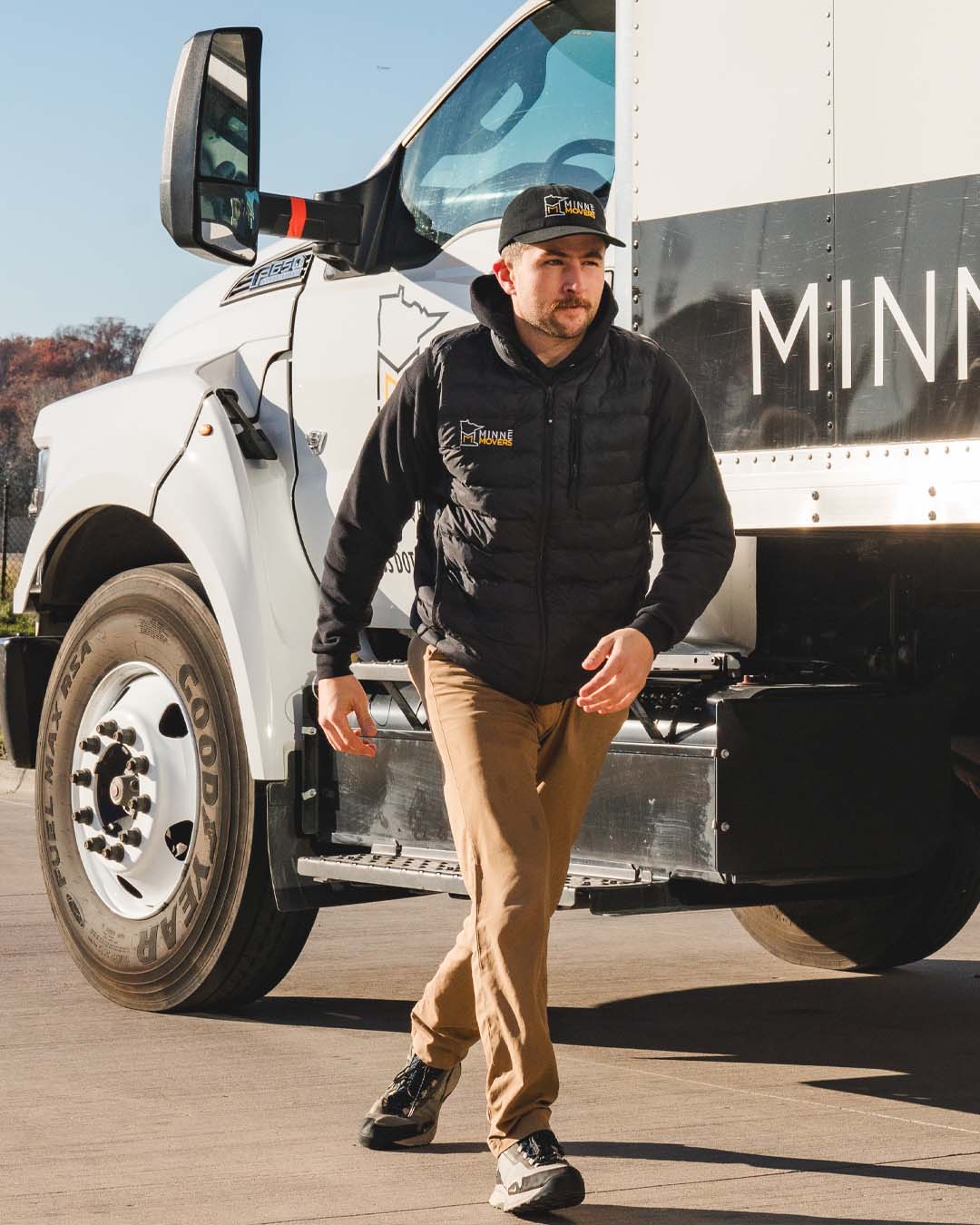 Minnē Movers truck driver